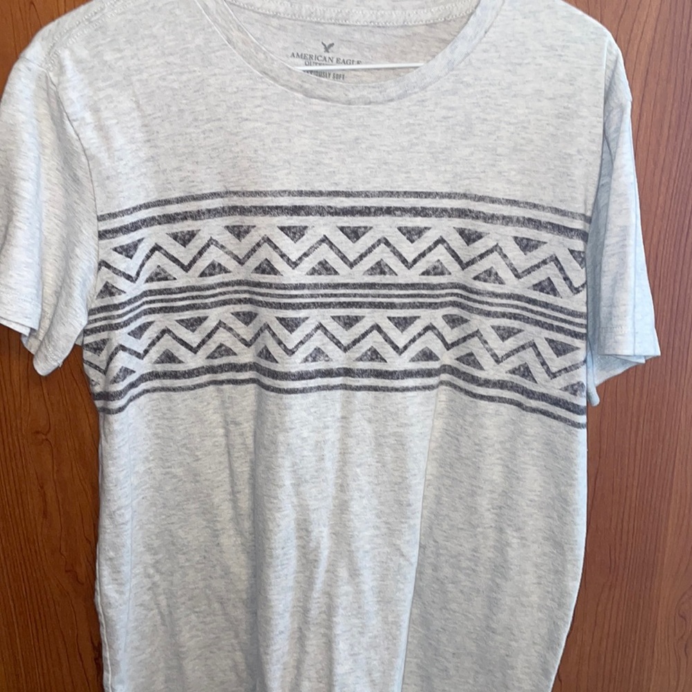 American Eagle T-shirt Gray Size S
